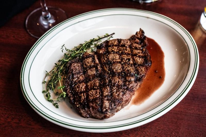 Mo Brady’s Steakhouse – Davenport