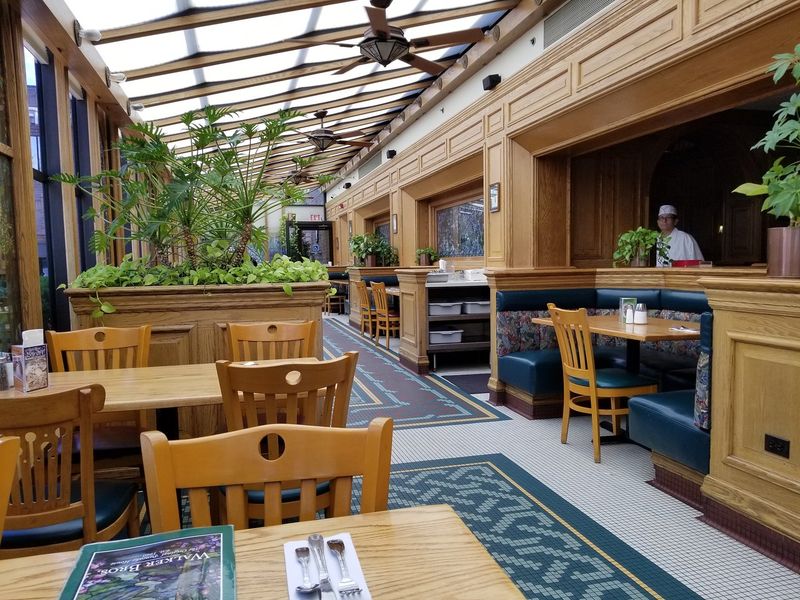 Walker Bros. The Original Pancake House – Chicago Suburbs