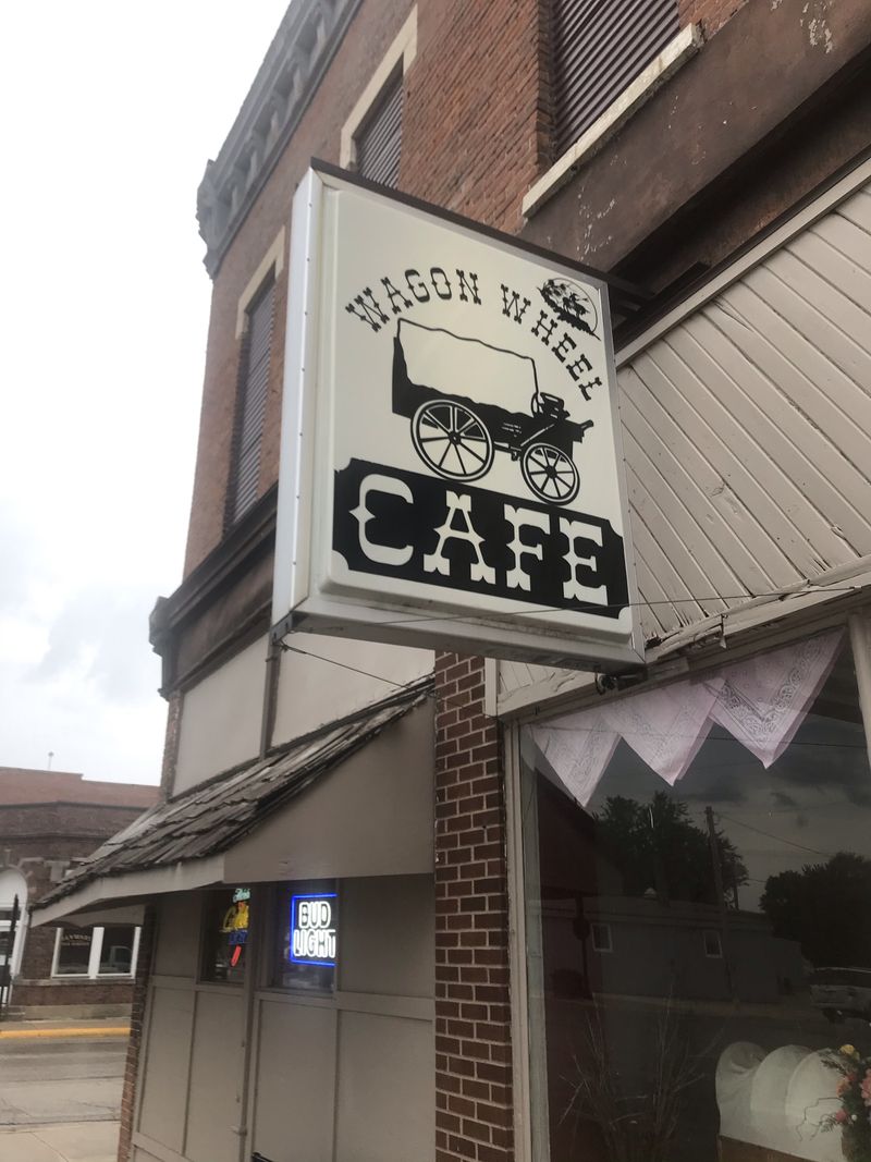The Wagon Wheel Café – West Bend