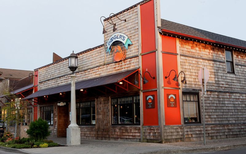 Dooger’s Seafood & Grill – Seaside