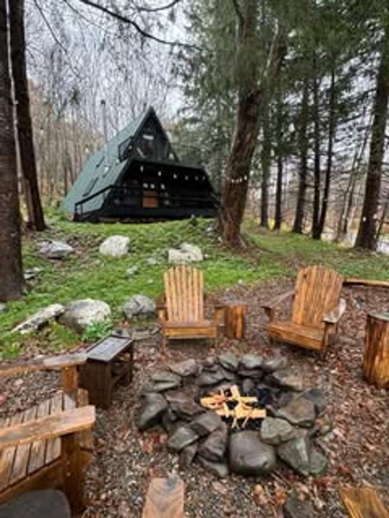 Isolated Cottage Weekend in the Catskills or Scottish Highlands