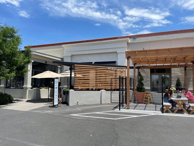 The Grove Café & Market