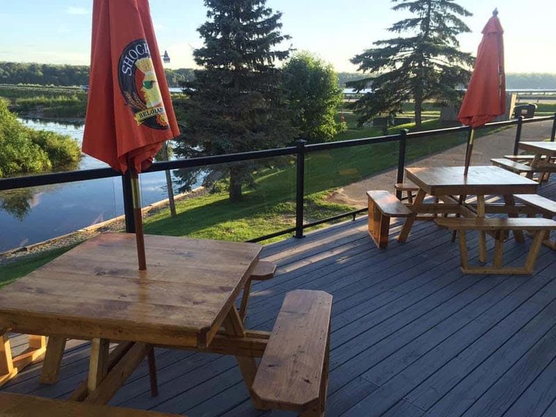 The Pickled Loon Saloon – Grand Rapids (Pokegama Lake)