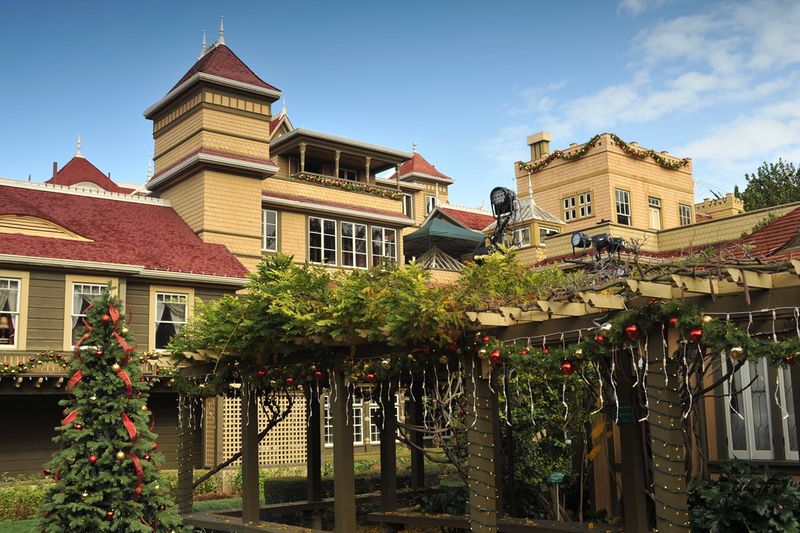 Winchester Mystery House