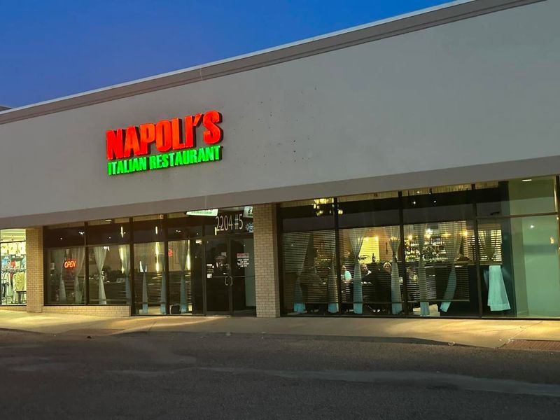 Napoli’s Italian Restaurant – Garden City