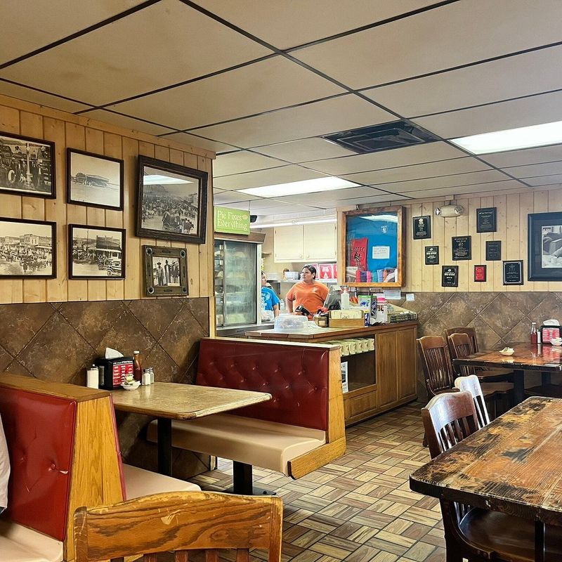 Koffee Kup Family Restaurant – Hico