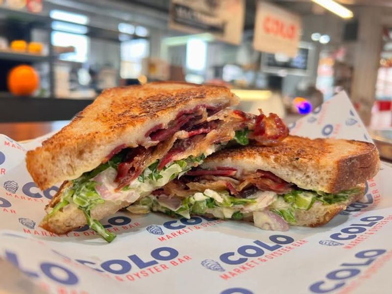 COLO Burger & Oyster Bar – Columbus