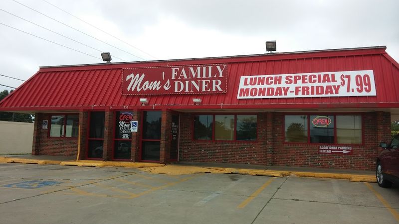 Mom’s Family Diner – Broken Arrow