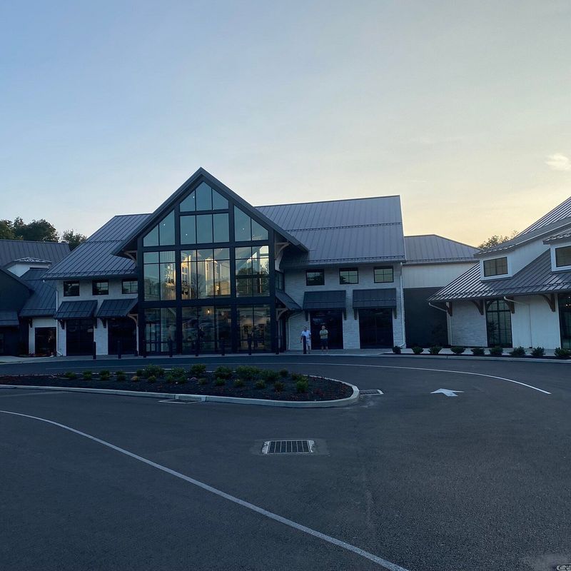 Hershey Farm — Ronks (Grand Smorgasbord)