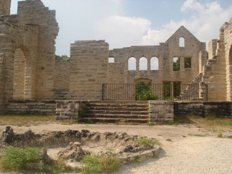 Missouri – Ha Ha Tonka State Park