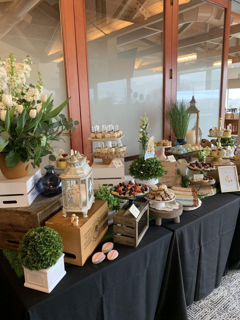 Luzitania Baking Co – Pawtucket