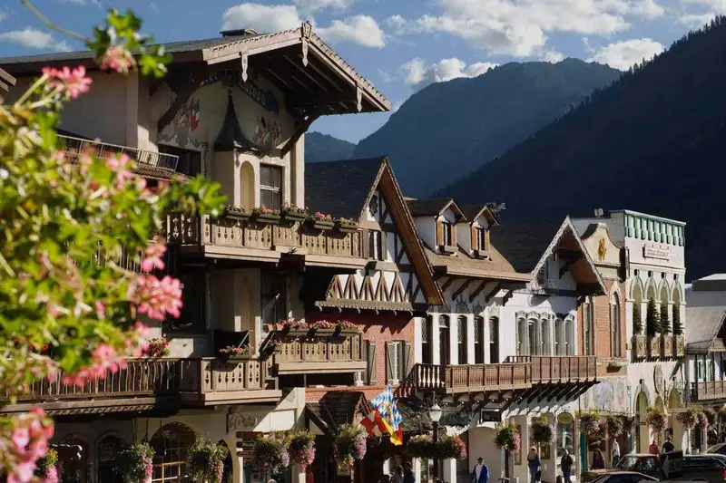 South Leavenworth