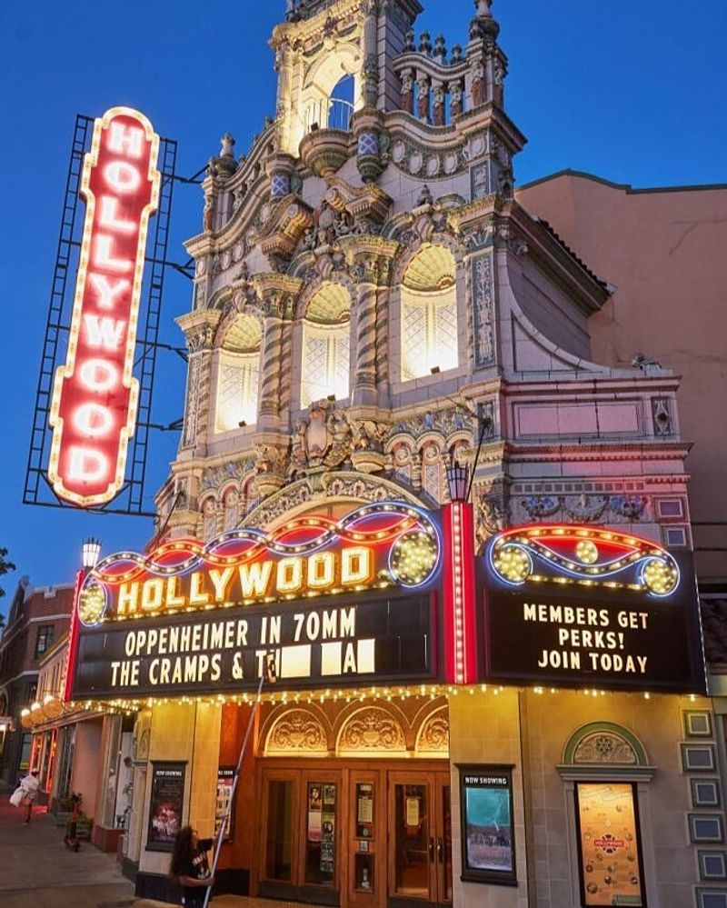 Hollywood Theatre — Portland, OR
