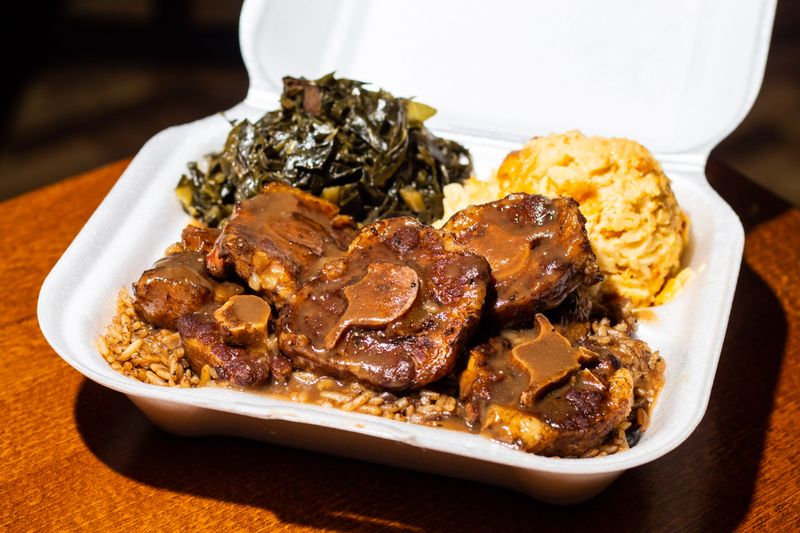Eloise & Earnestine Soul Food—Miami