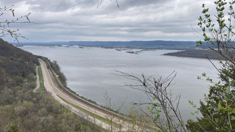 Great River Road (states along the Mississippi River)