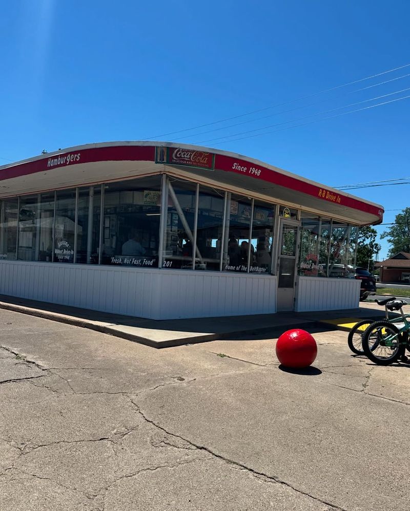 R-B Drive In – Hutchinson, KS