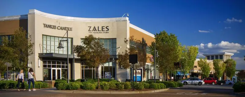 The Shoppes at River Crossing