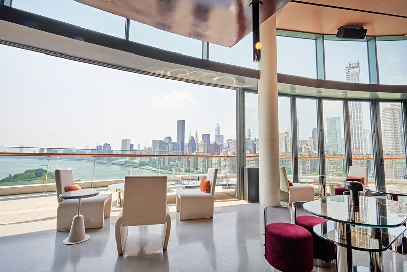 Panorama Room