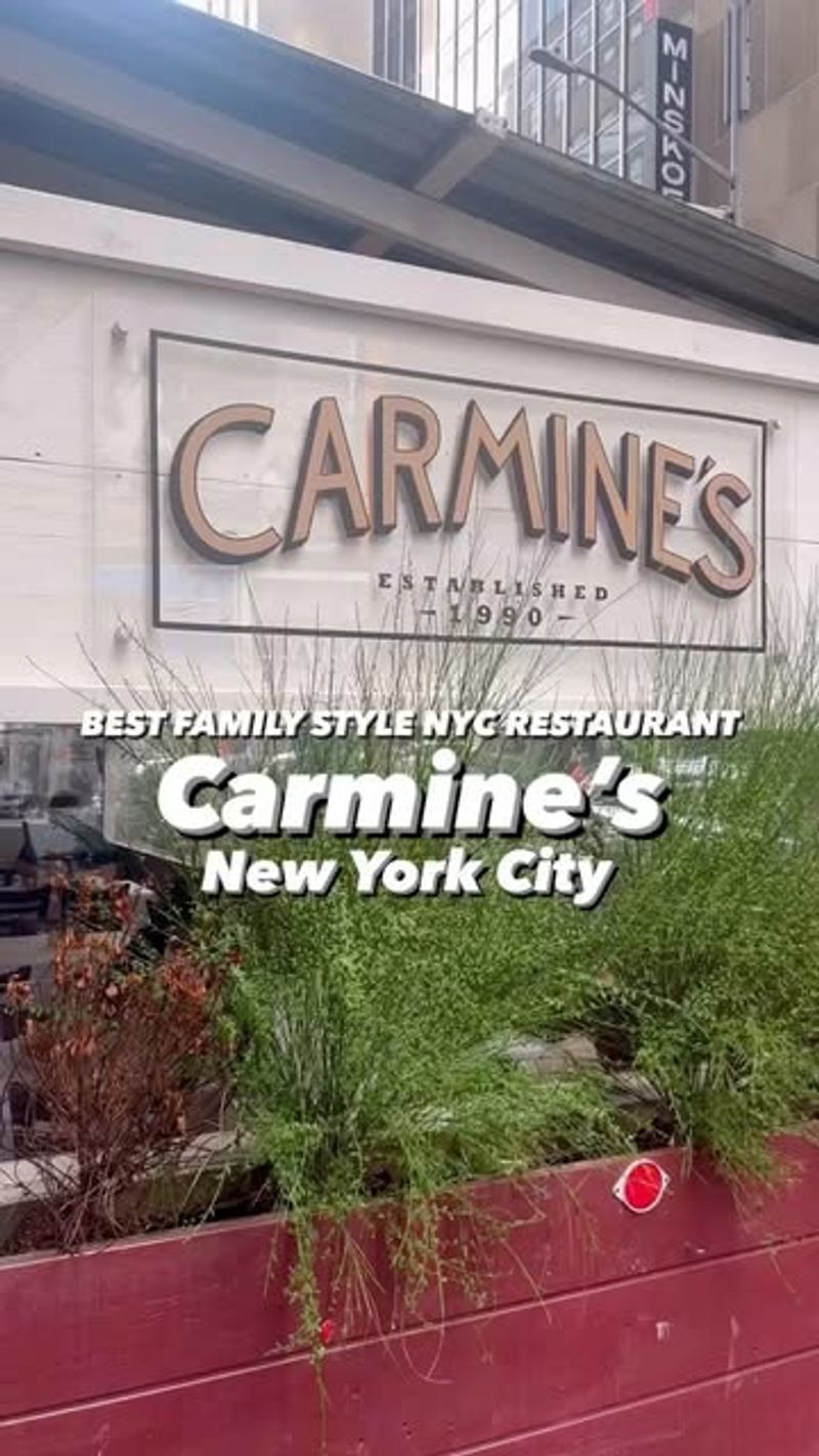 Carmine's – Times Square