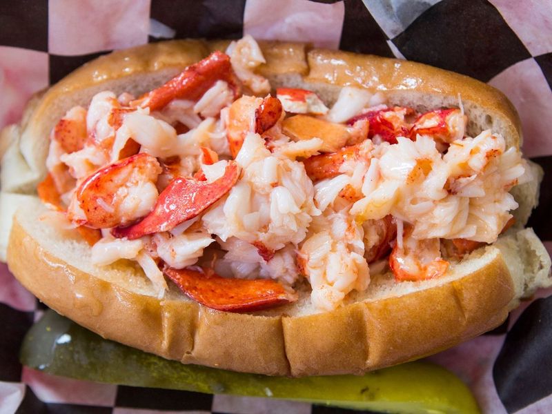 Mason’s Famous Lobster Rolls – Columbus