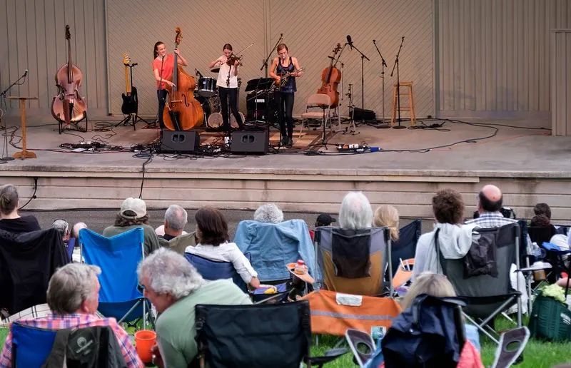 Tour the Blue Ridge Music Center