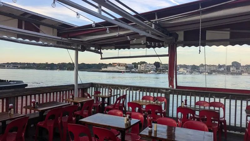 The Old Ferry Landing (Portsmouth)