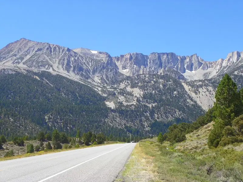 Tioga Road (California, through Yosemite National Park)