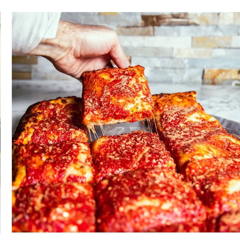 L&B Spumoni Gardens (Sicilian) — Brooklyn