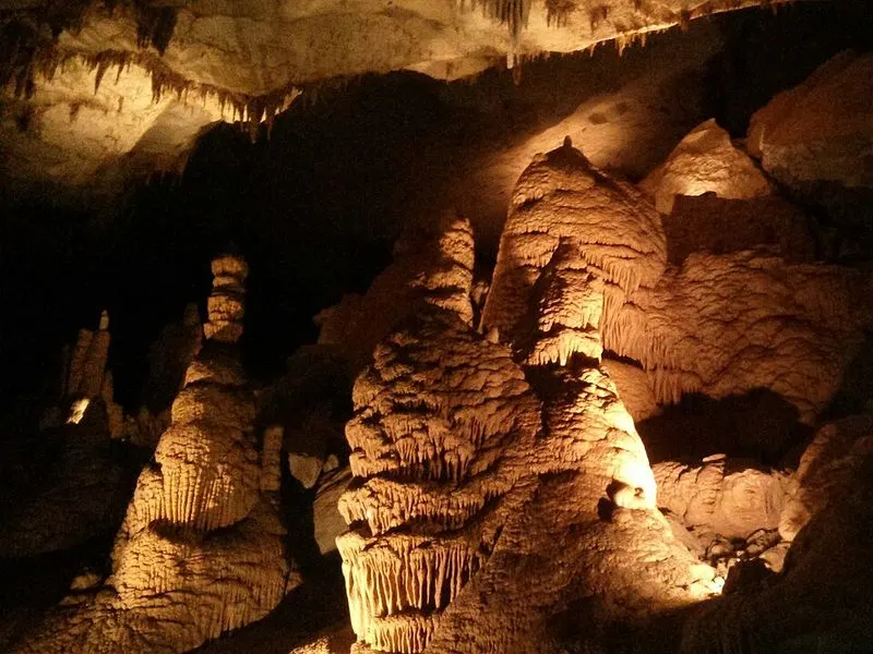 Cumberland Caverns