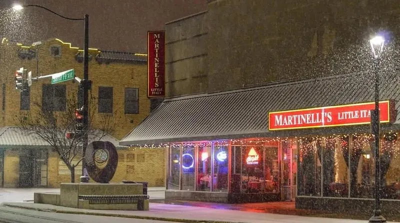 Martinelli’s Little Italy