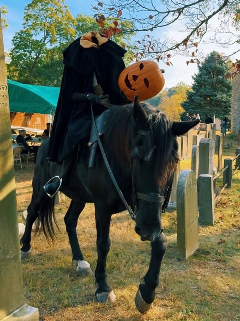 Sleepy Hollow & the Hudson Valley, New York — Legends and Old Stone Churches