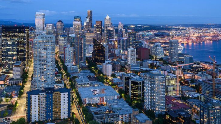 Seattle or Portland: Which Pacific Northwest City Deserves Your Next Long Weekend?