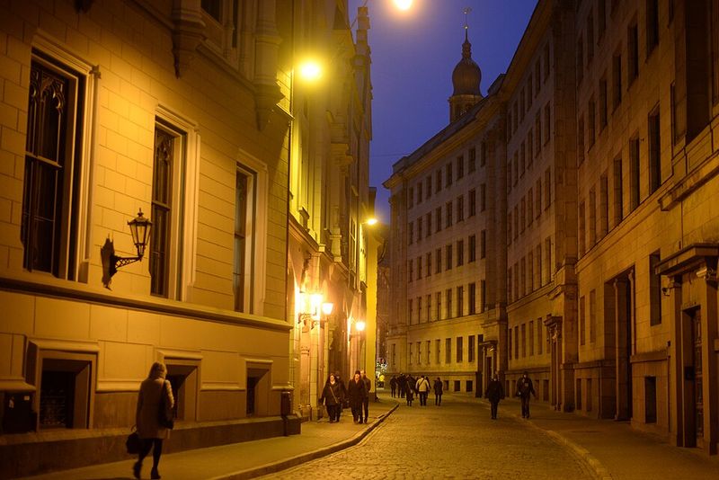 Narrow Streets and Sidewalks
