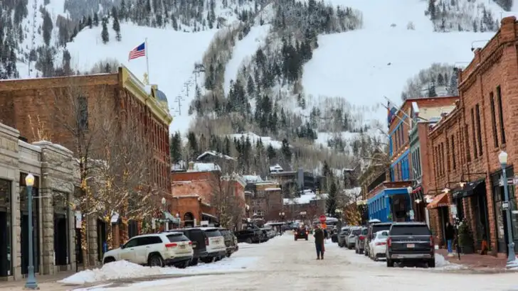 Small-Town Charm or Tourist Circus? Locals Are Split on These Colorado Favorites