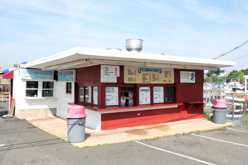 Overton's Seafood – East Norwalk