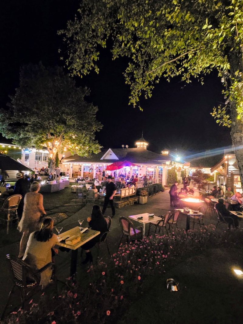 Leaf-Peeping and Scenic Overlooks