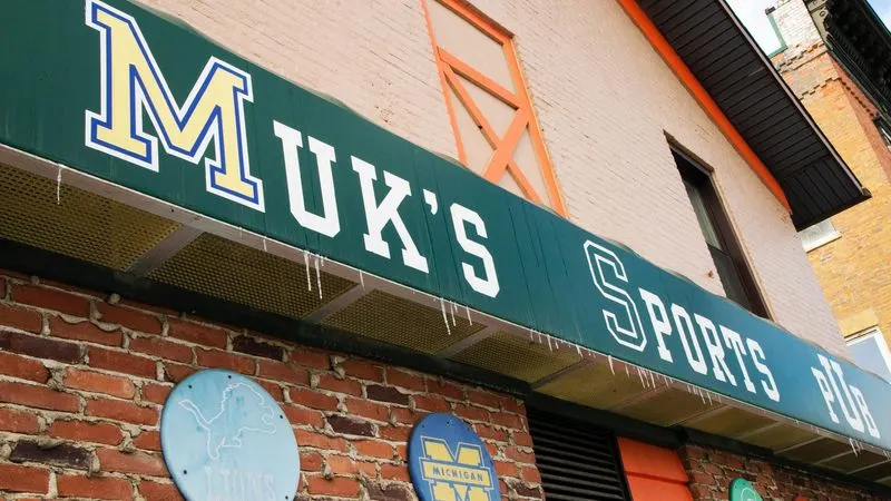 Muks Sports Bar