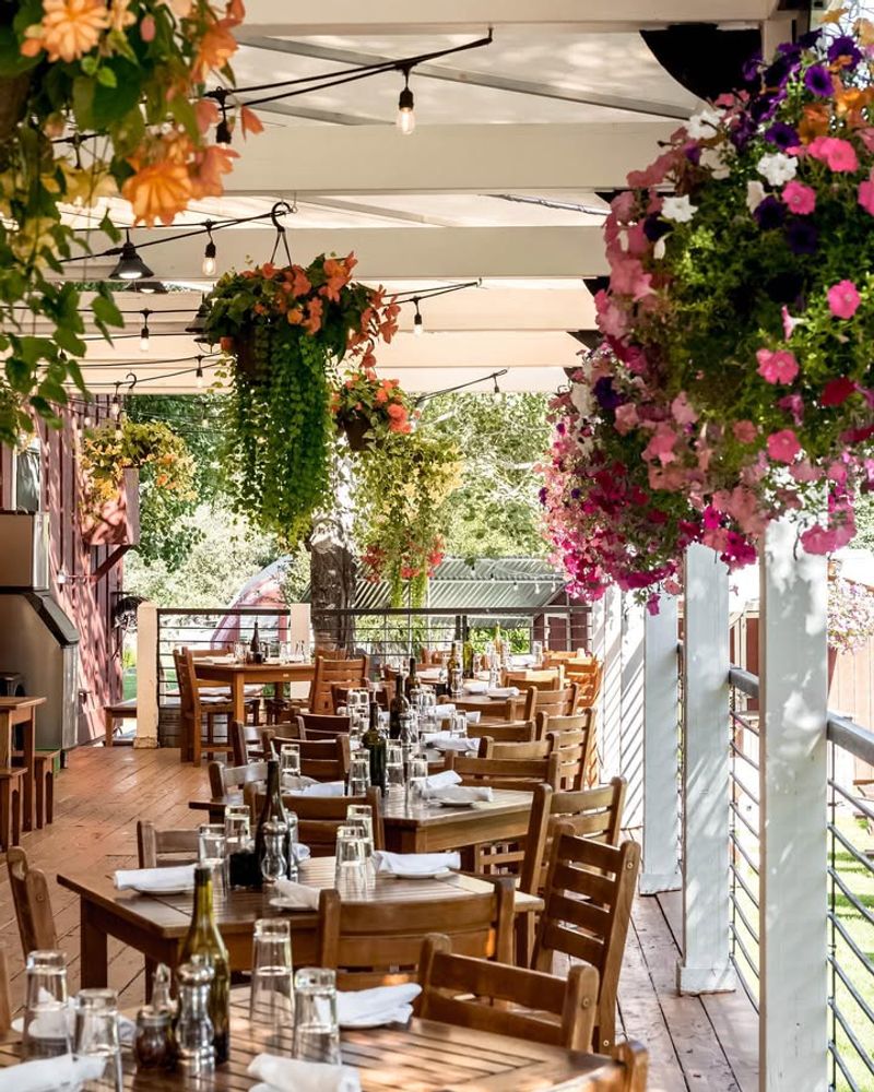 Calico Restaurant and Bar