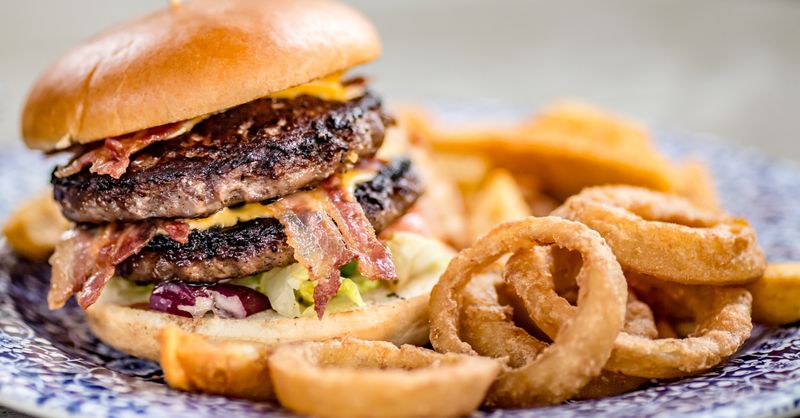 Hall of Flame Burgers – Ruidoso