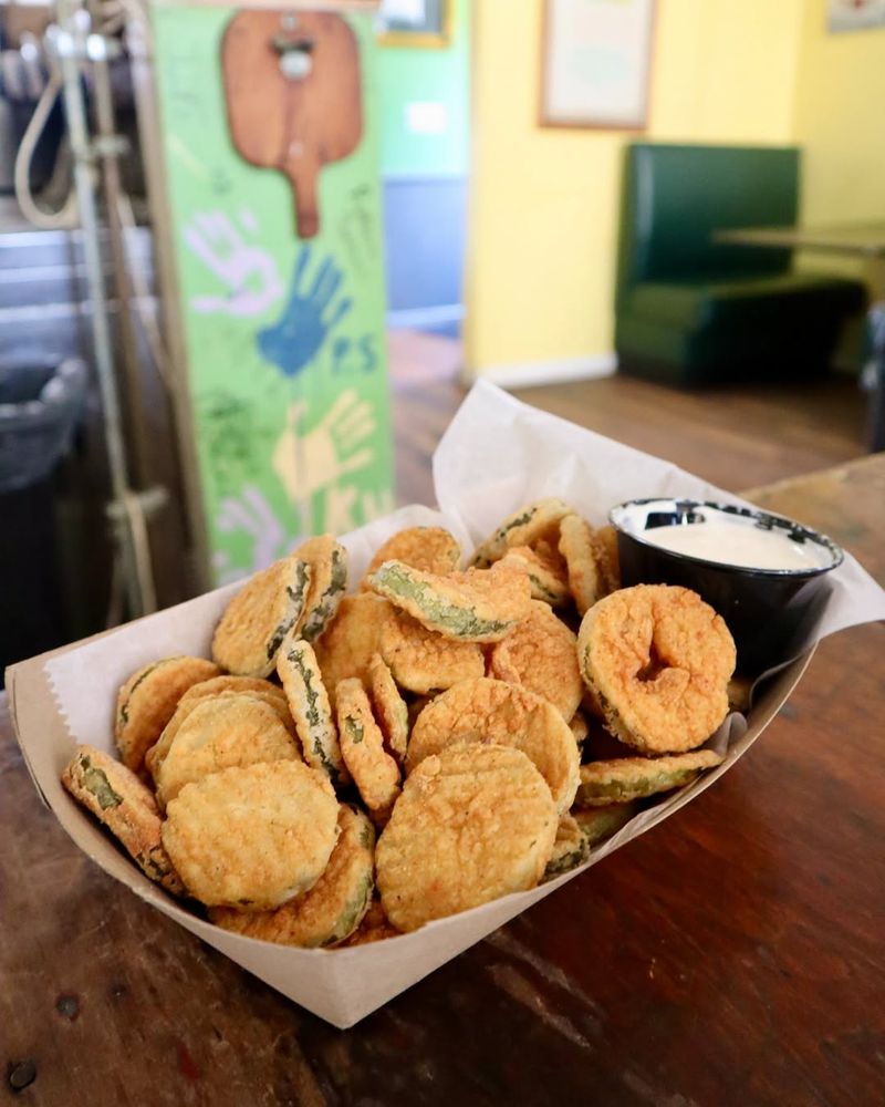 Wallace Station Deli & Bakery – Versailles