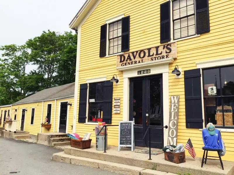 Davoll’s General Store