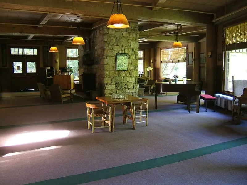 The Oregon Caves Chateau