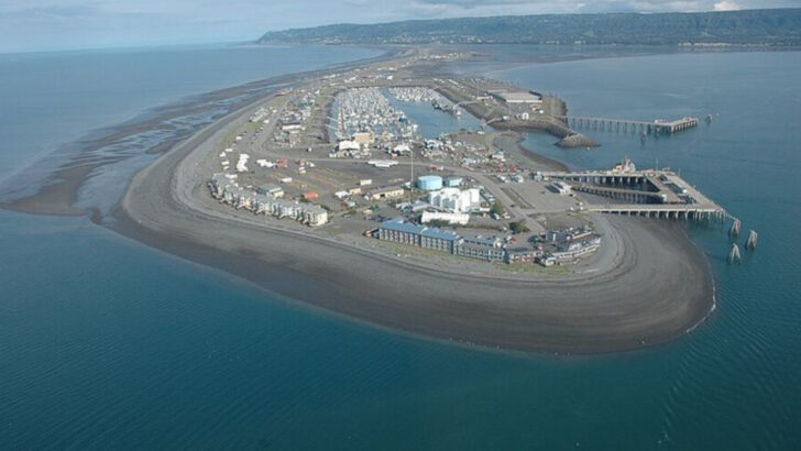 The End-of-the-Road Towns in Alaska That Still Feel Like the Edge of the World