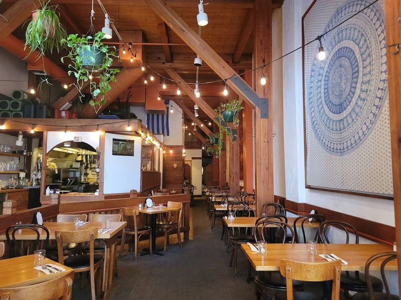 Poppis Greek Taverna - Eugene