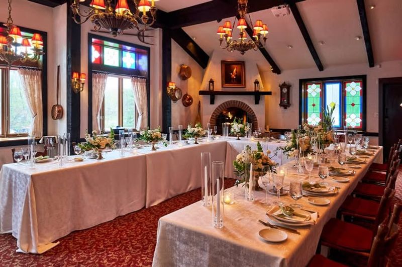 L’Auberge Chez François — Great Falls, VA