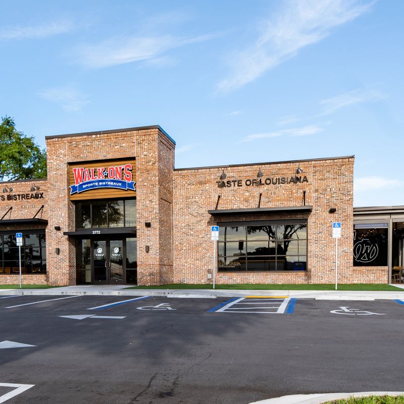 Walk-On’s Sports Bistreaux