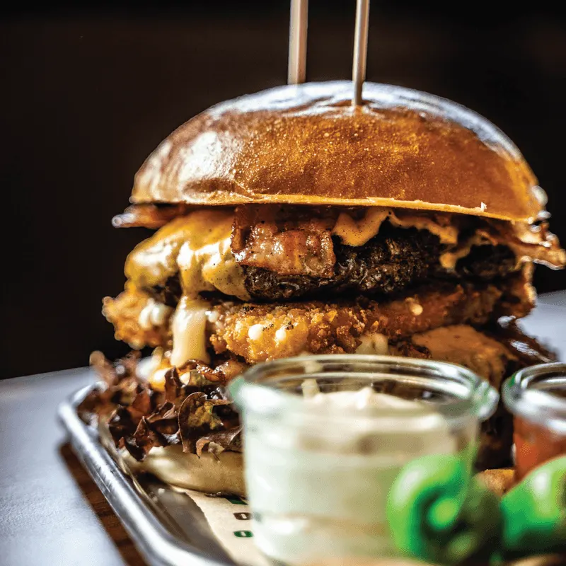 Deluxe Grill (Vista Hall)