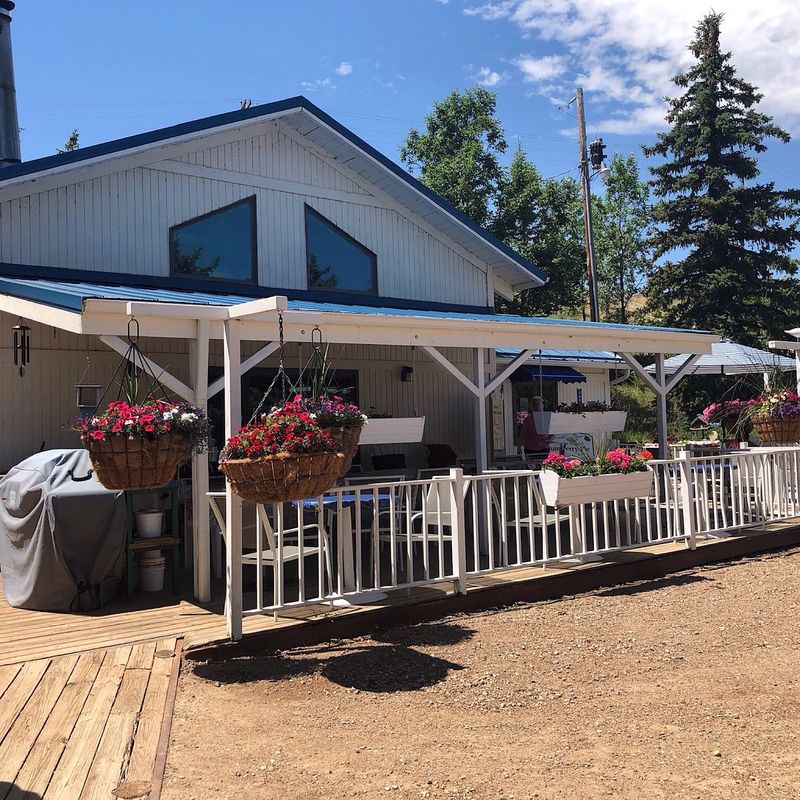Lund’s Landing — Ray / Lake Sakakawea