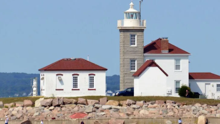 This Coastal Village In Rhode Island Is Absolutely Worth The Drive