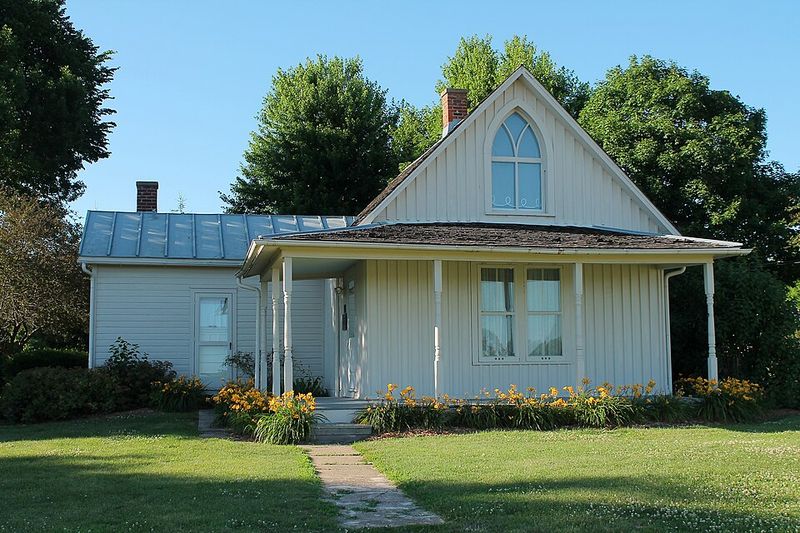 Eldon, Iowa – The American Gothic House